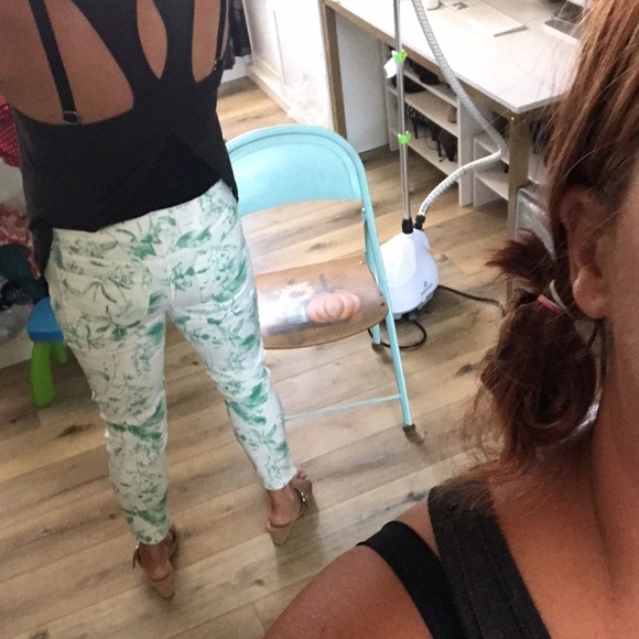 🔥Lucky Brand 🍀 Low rise Lolita Crop - Picture 13 of 13